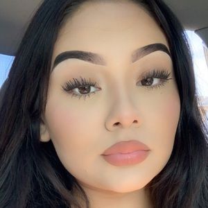 Meet your Posher, Melanie